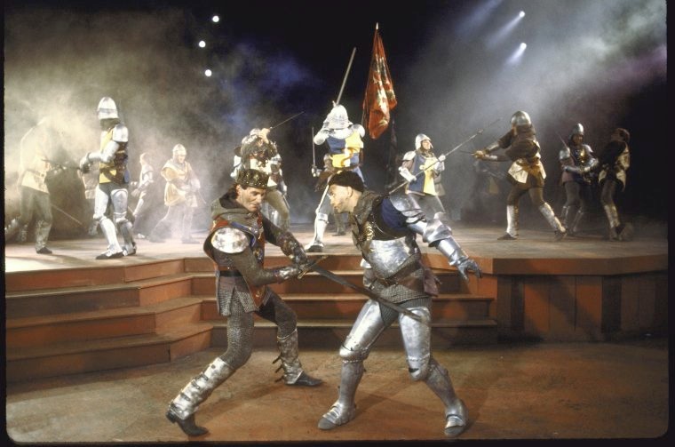 battle scene on stage from Henry V